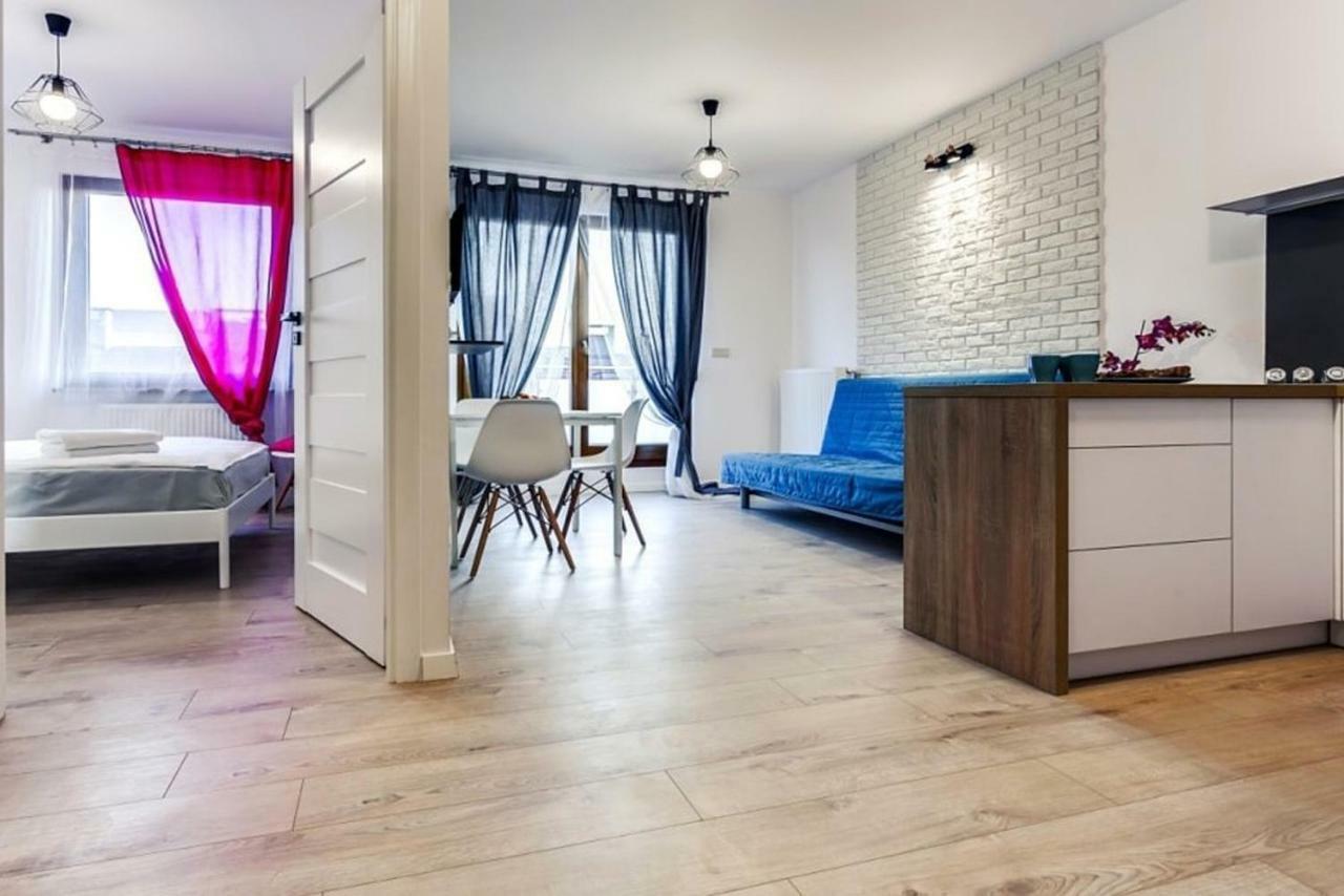 Bluebird City Center Appartement Wrocław Buitenkant foto